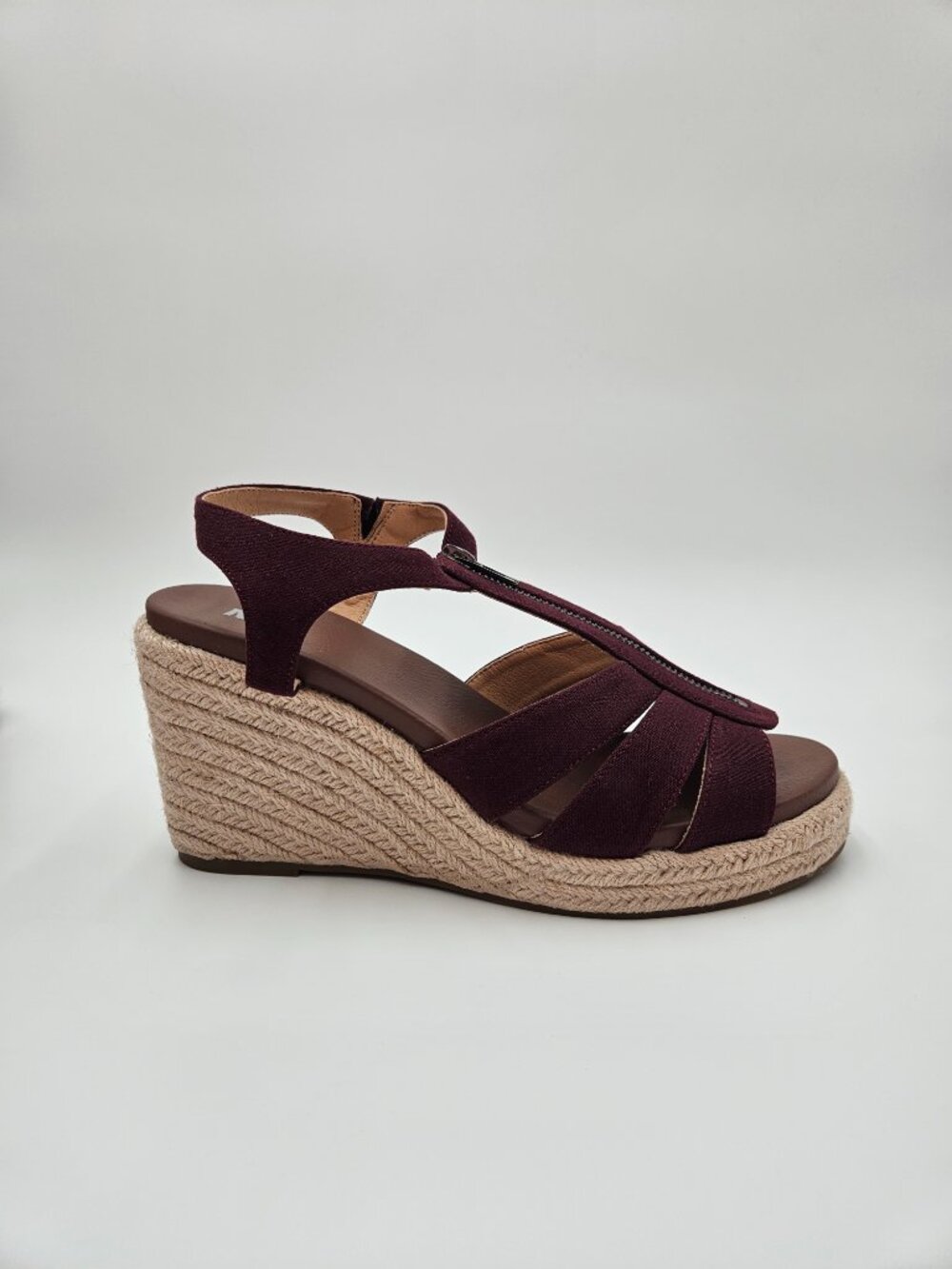 STEAL!!🔥NWT MIA Illiana Burgundy Wedge Sandals | Women's Size 11
